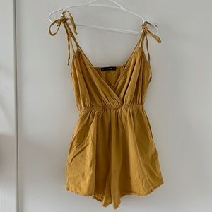Yellow romper💛